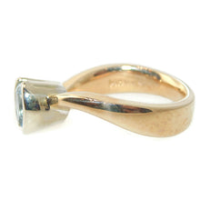 Load image into Gallery viewer, Estate Blue Topaz Ring in 14k Yellow Gold Free Form
