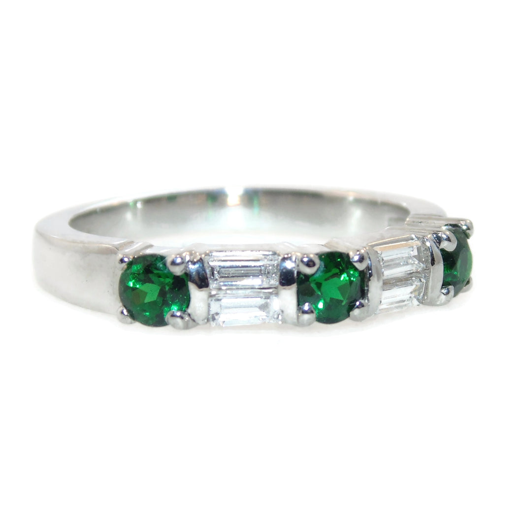 Green Tsavorite Garnet Ring with Diamond in Platinum