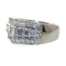 Load image into Gallery viewer, Statement Diamonds 18k White Gold Band Ring
