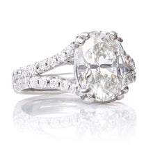 Load image into Gallery viewer, Custom-Made 2.79 carat Platinum Diamond Ring
