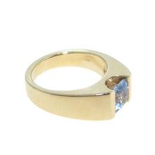 Load image into Gallery viewer, Estate 18k Yellow Gold Light Blue Solitaire Martini Sapphire Ring

