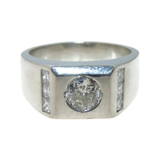 Load image into Gallery viewer, Vintage Round Diamond Men&#39;s Ring in Platinum
