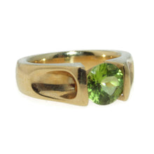 Load image into Gallery viewer, Estate 14k Yellow Gold Suspended Peridot Ring
