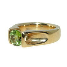 Load image into Gallery viewer, Estate 14k Yellow Gold Suspended Peridot Ring
