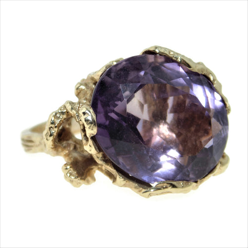 Purple 10.0 Carat Amethyst Ring in 18k Yellow Gold
