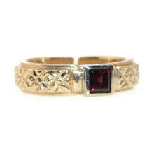 Load image into Gallery viewer, Vintage Natural Solitaire Garnet Ring in 14k Yellow Gold
