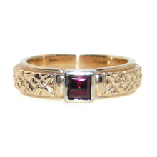 Load image into Gallery viewer, Vintage Natural Solitaire Garnet Ring in 14k Yellow Gold
