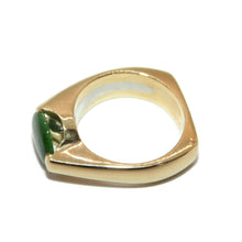 Load image into Gallery viewer, Vintage Green Jade Ring in 18k Yellow Gold
