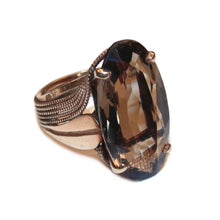 Load image into Gallery viewer, Estate Oval Topaz Ring With Beaded Detail in 14k Yellow Gold
