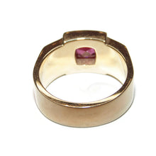 Load image into Gallery viewer, Men&#39;s 14k Yellow Gold and Ruby Ring

