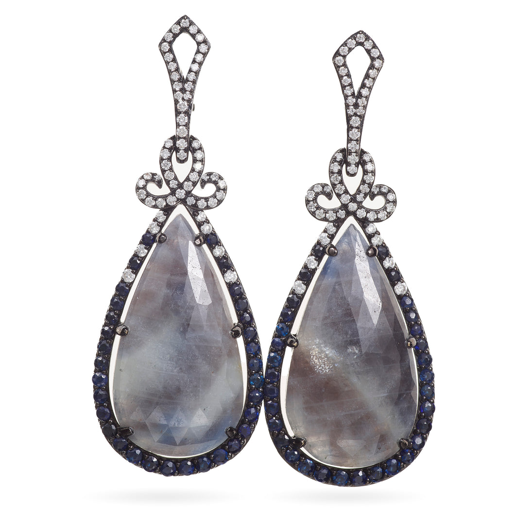 Diamond Dangle Earrings in 14k White Gold