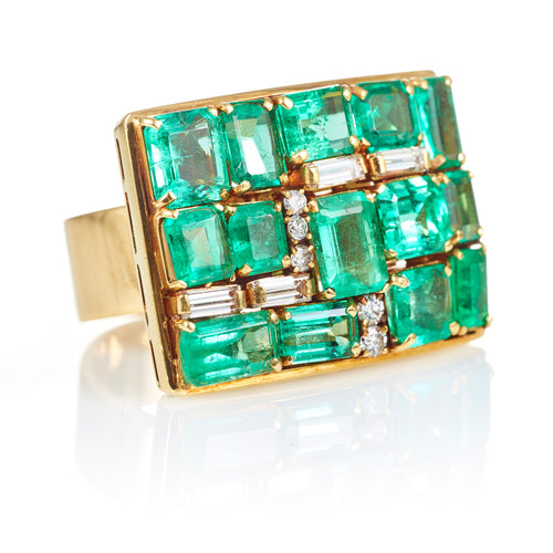 Vintage 7 Carat Emerald Ring with Diamonds in 18k Yellow Gold