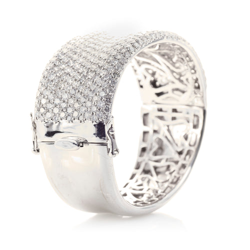18k White Gold Glamorous Pave Diamond Wide Bangle Bracelet