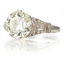 Load image into Gallery viewer, Vintage Round Cut Diamond Ring in Platinum
