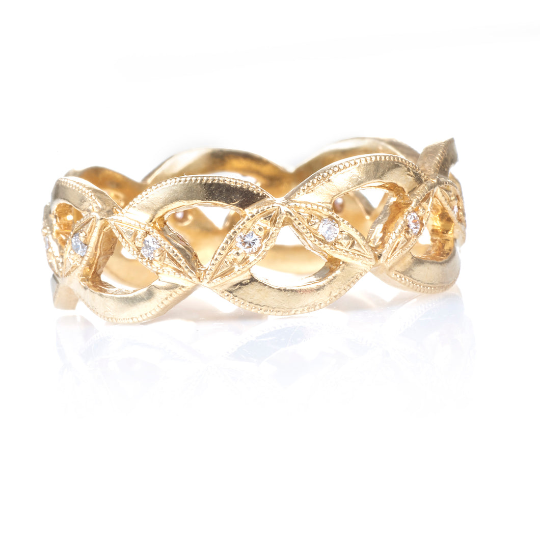 18k Yellow Gold Band with Diamonds
