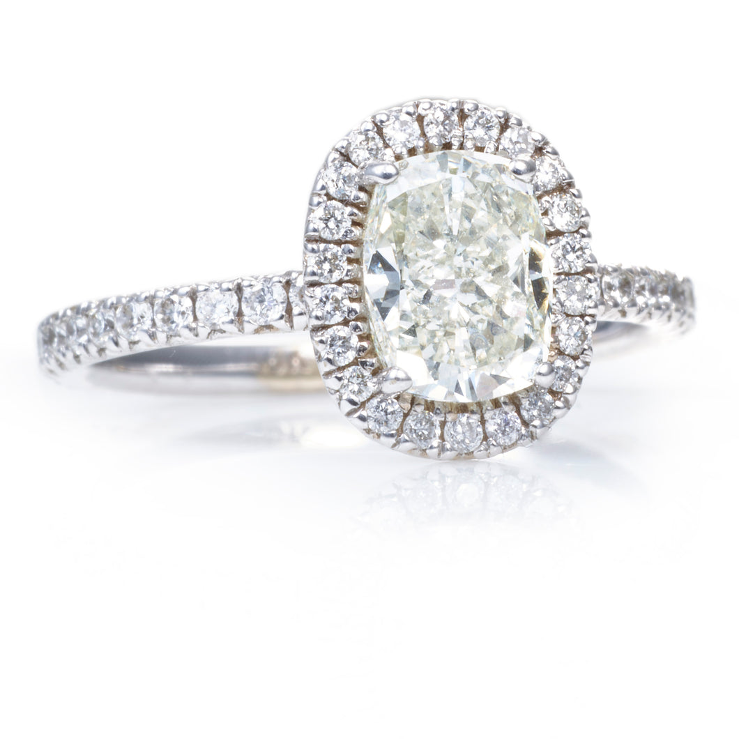 18k White Gold Diamond Halo Ring
